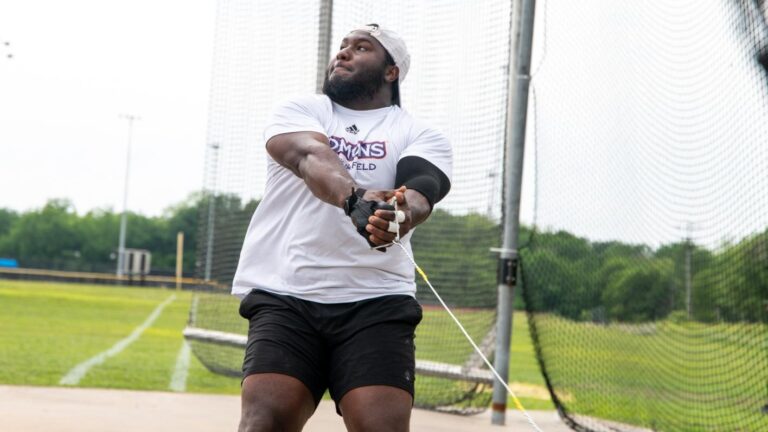 Diamante Gumbs Sets School Record at Keyth Talley Invitational