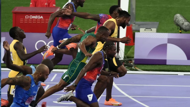 Noah Lyles Wins Olympic Gold in Photo Finish