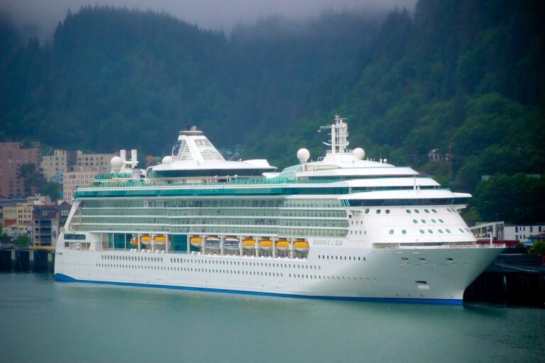 CDC Investigates Outbreak on Royal Caribbean’s Radiance of the Seas