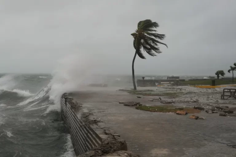 Three Dead in Jamaica as Hurricane Melissa Strengthens and Heads Towards Cuba